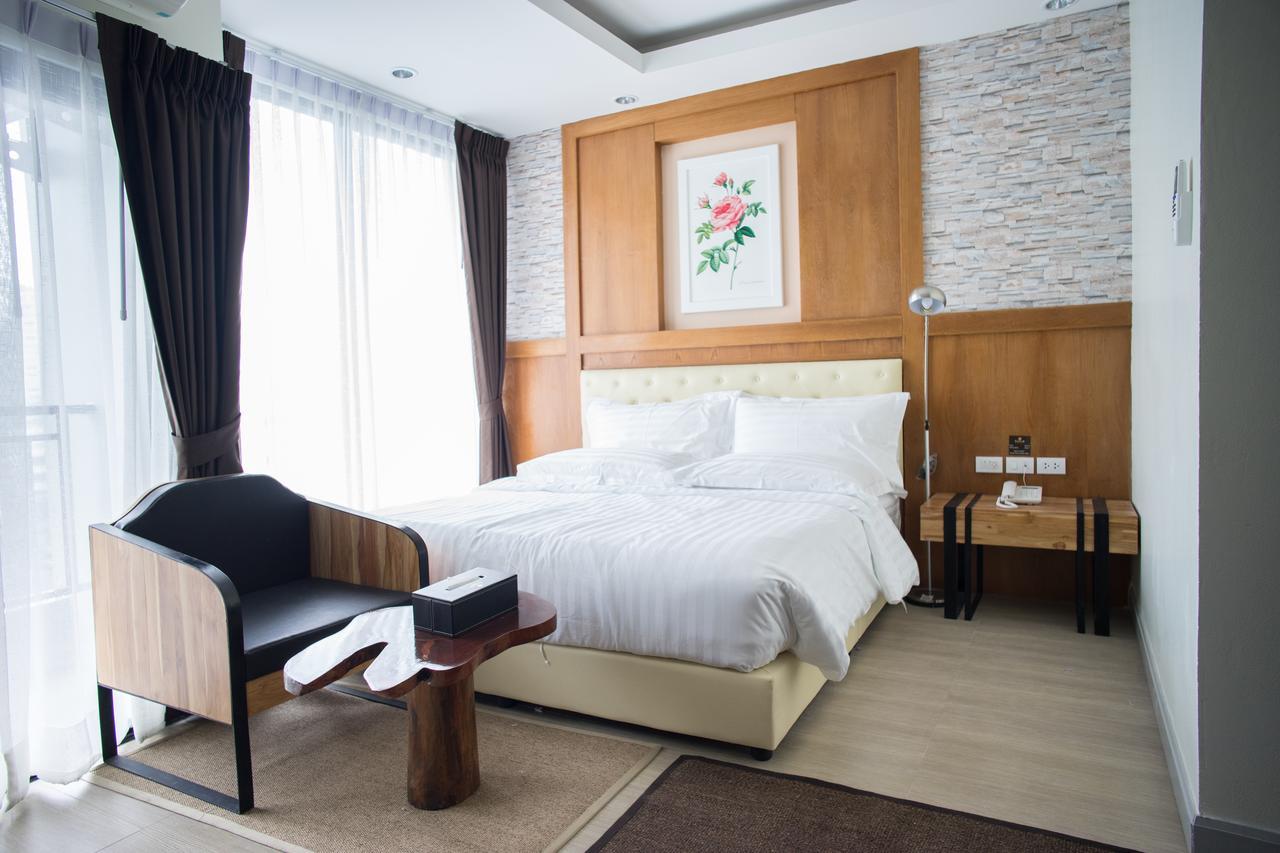 Triple B Boutique Residence Si Racha Exterior foto