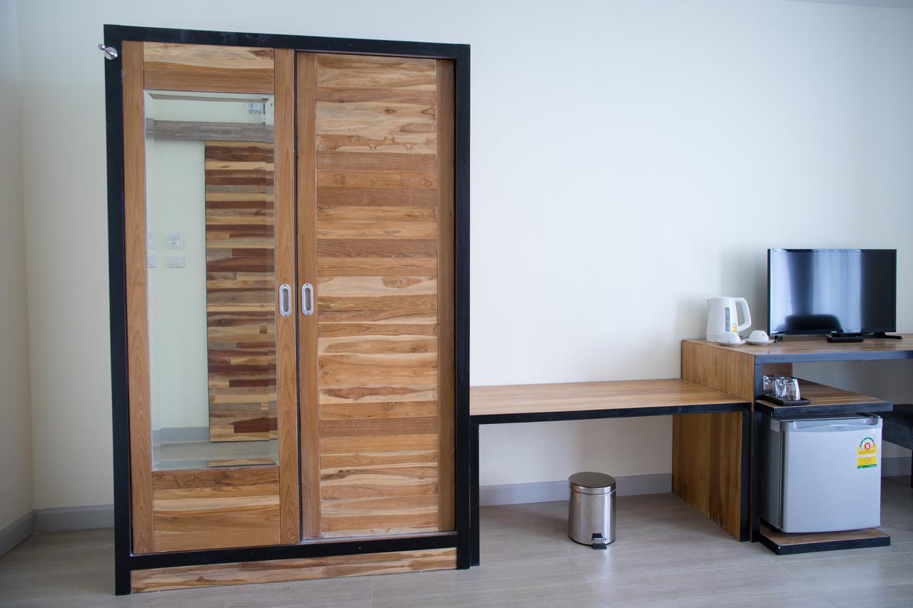 Triple B Boutique Residence Si Racha Exterior foto